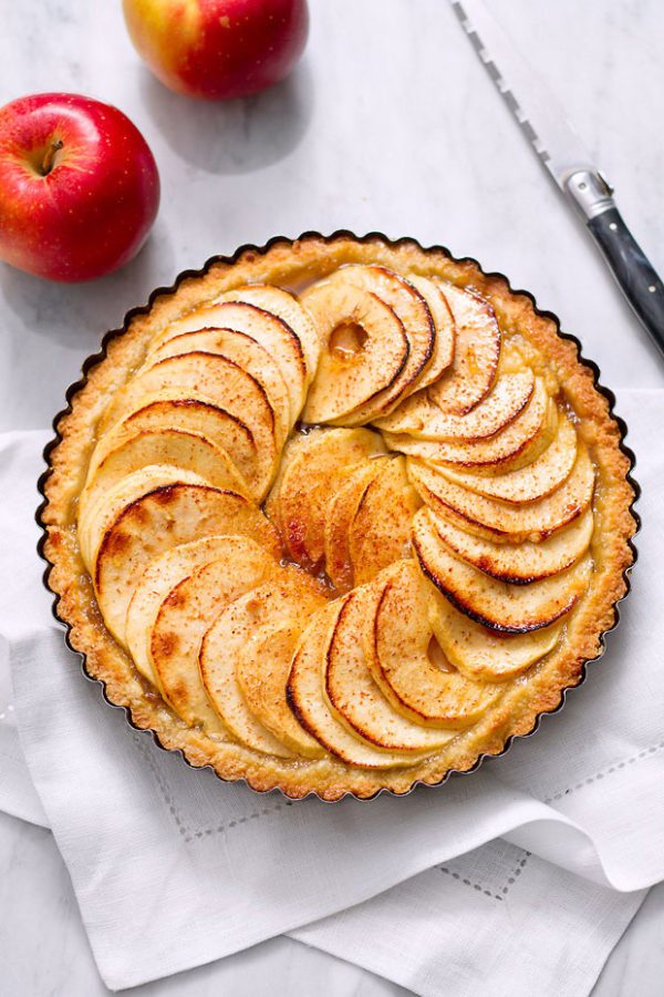 Fresh Apple Pie - #recipe by #eatwell101 - https://www.eatwell101.com/fresh-apple-pie-recipe