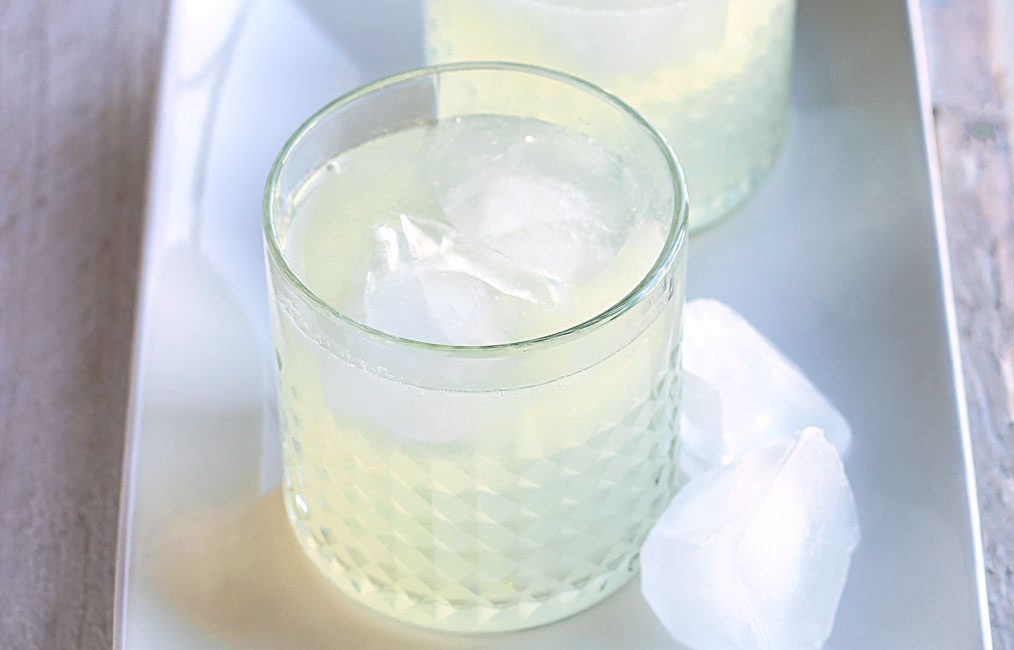 Icy Pear Cocktail