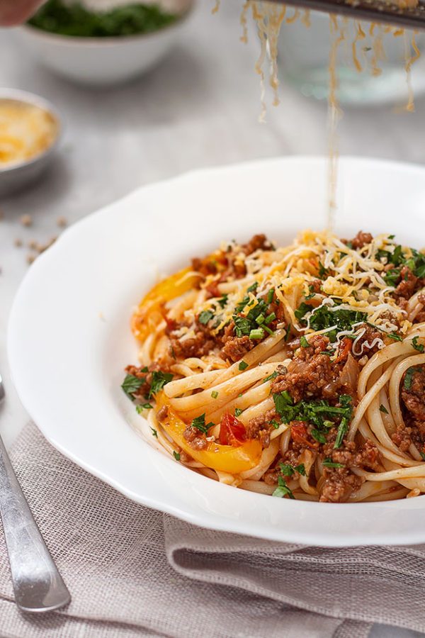 Beef Ragû with Spaghetti - #recipe by #eatwell101 - https://www.eatwell101.com/beef-ragu-with-spaghetti-recipe