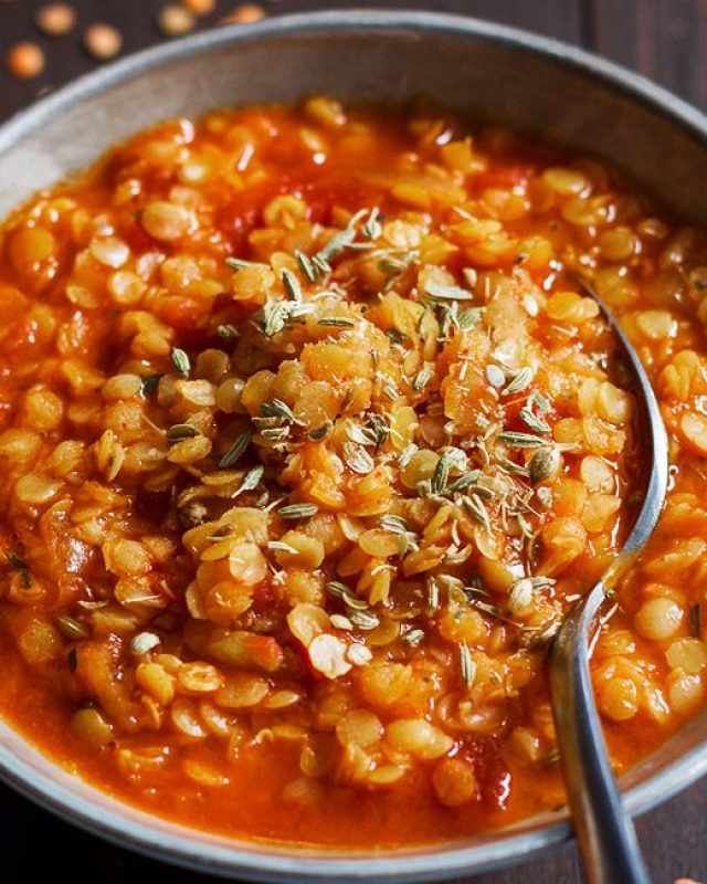 15-Minute Red Lentil Soup - #recipe by #eatwell101 - https://www.eatwell101.com/quick-red-lentil-soup-recipe