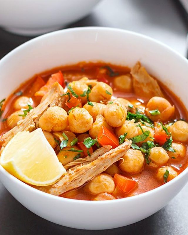 Chickpea Chicken Soup — Yummy and Hearty - #recipe by #eatwell101 - https://www.eatwell101.com/chickpea-chicken-soup-recipe