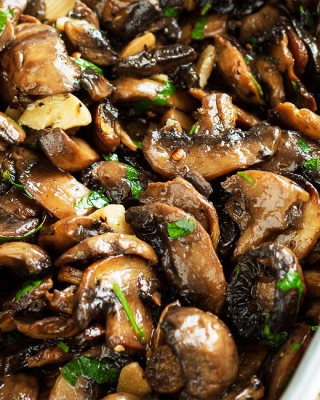 Baked Garlic Parsley Mushrooms - #recipe by #eatwell101 - https://www.eatwell101.com/baked-garlic-parsley-mushrooms