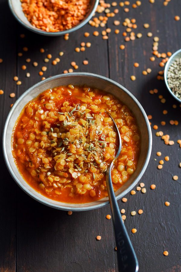 15-Minute Red Lentil Soup - #recipe by #eatwell101 - https://www.eatwell101.com/quick-red-lentil-soup-recipe