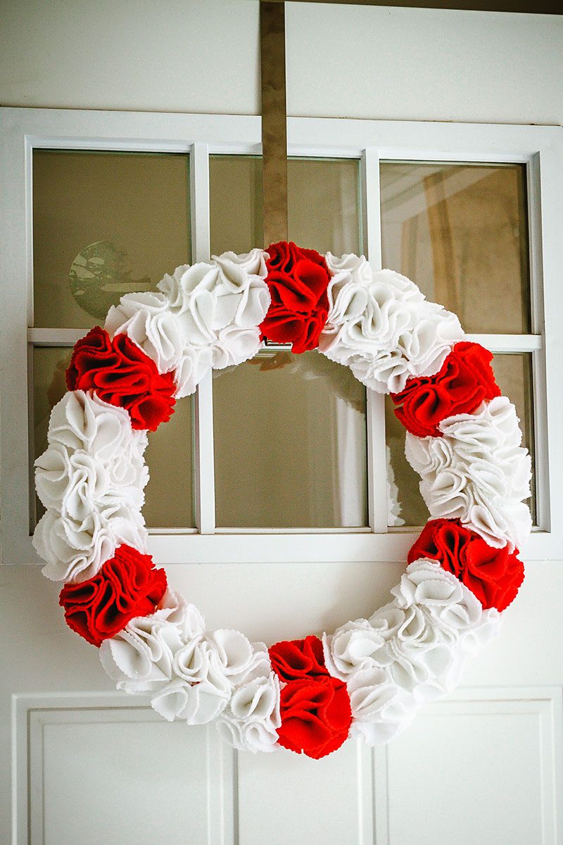 diy-christmas-ruffle-wreath