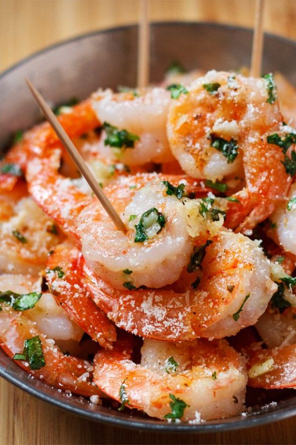 Garlic Parmesan Roasted Shrimp - #recipe by #eatwell101 - https://www.eatwell101.com/garlic-parmesan-roasted-shrimp-recipe