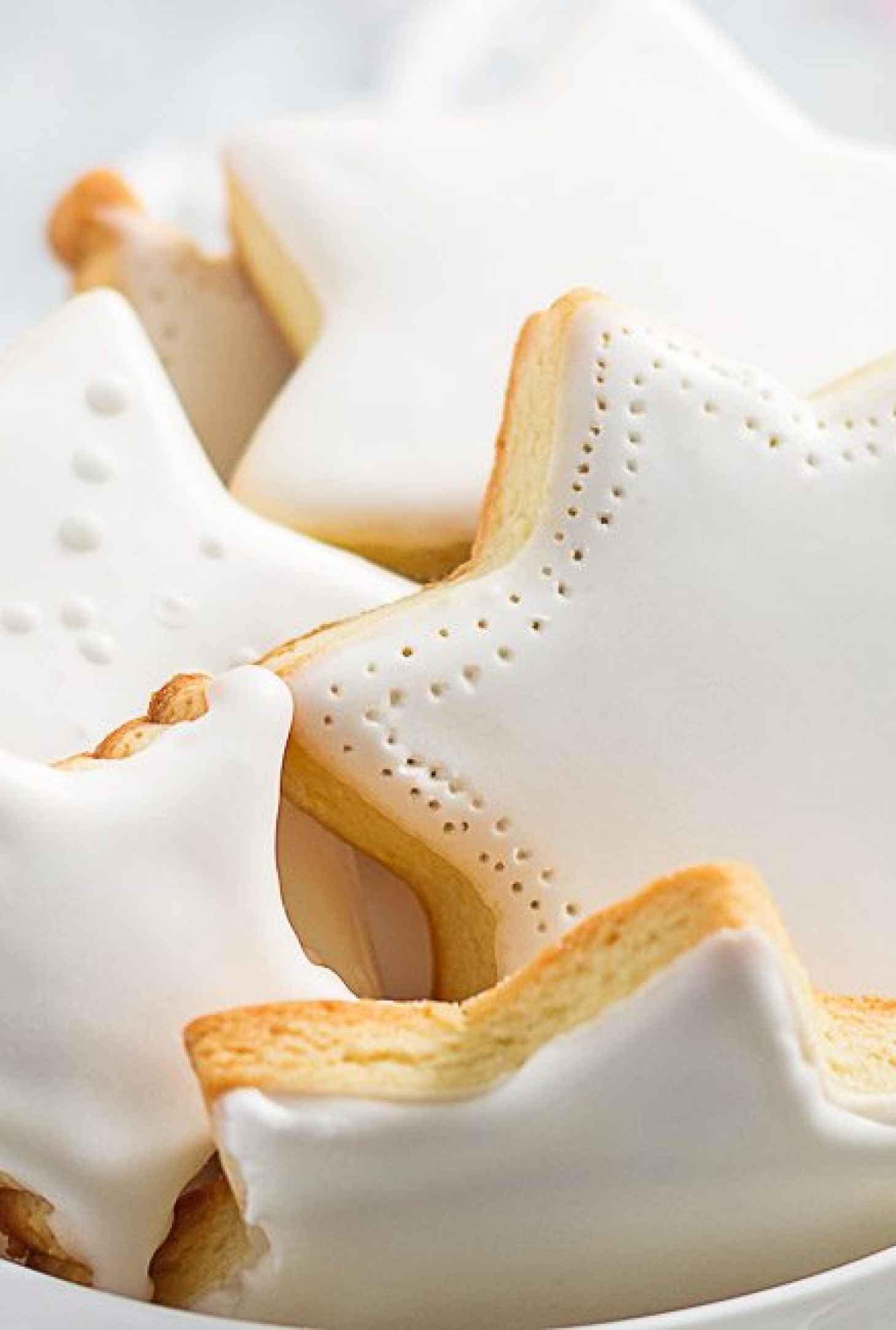 Christmas Star Cut-Out Cookies - #recipe by #eatwell101 - https://www.eatwell101.com/star-cut-out-cookies-recipe