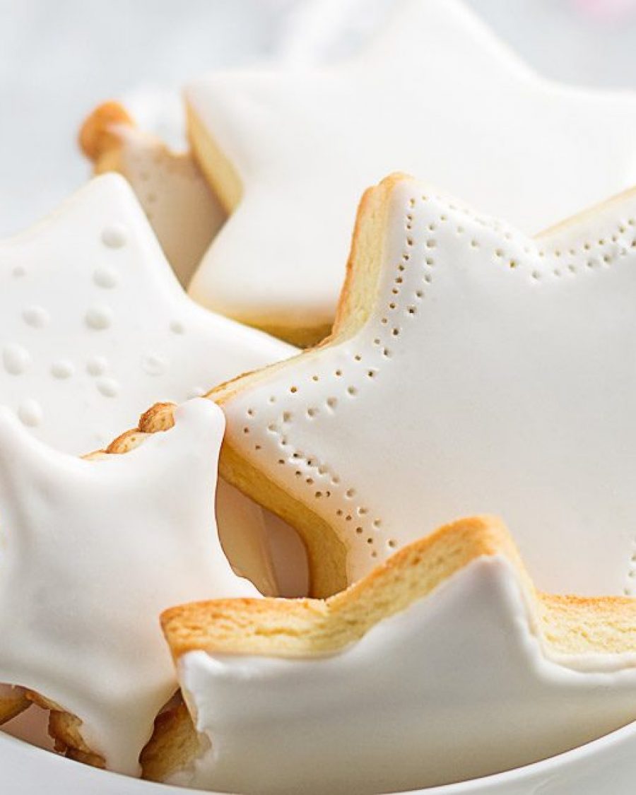 Christmas Star Cut-Out Cookies - #recipe by #eatwell101 - https://www.eatwell101.com/star-cut-out-cookies-recipe