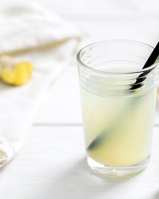 Honey Ginger Cleansing Detox Tea - #recipe by #eatwell101 - https://www.eatwell101.com/cleansing-detox-tea-recipe