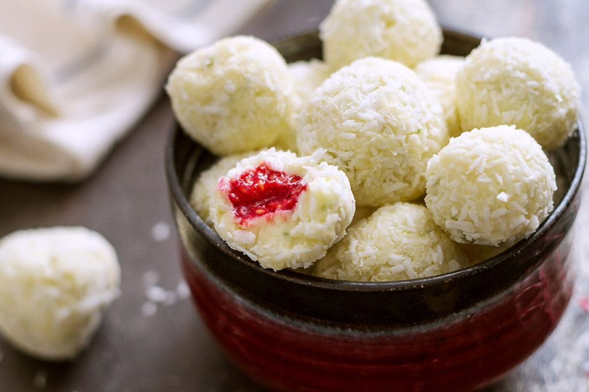 Raspberry White Chocolate Coconut Bites