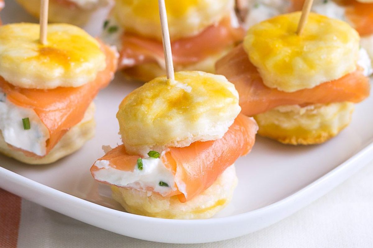 Smoked Salmon Puff Pastry Bites