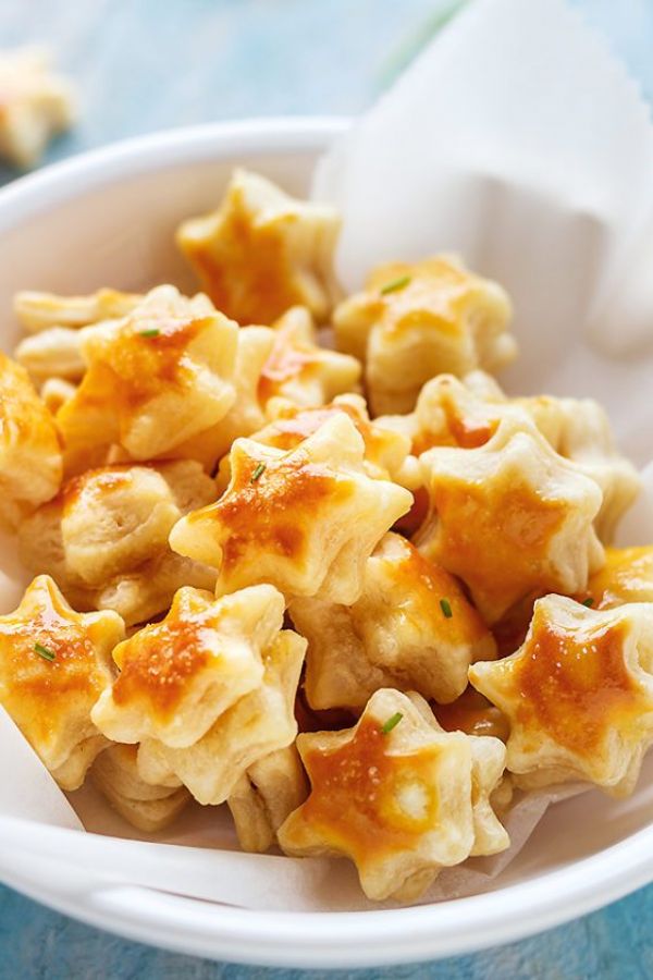 Parmesan Puff Stars - #recipe by #eatwell101 - https://www.eatwell101.com/parmesan-puff-appetizers-recipe