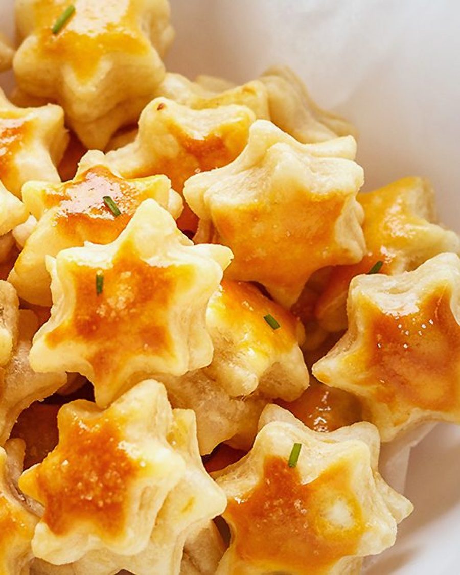 Parmesan Puff Stars - #recipe by #eatwell101 - https://www.eatwell101.com/parmesan-puff-appetizers-recipe