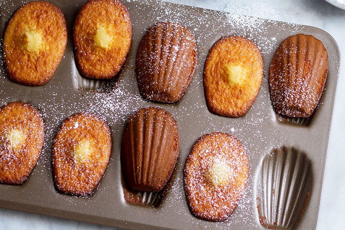 Madeleine Cakes with Honey Ginger
