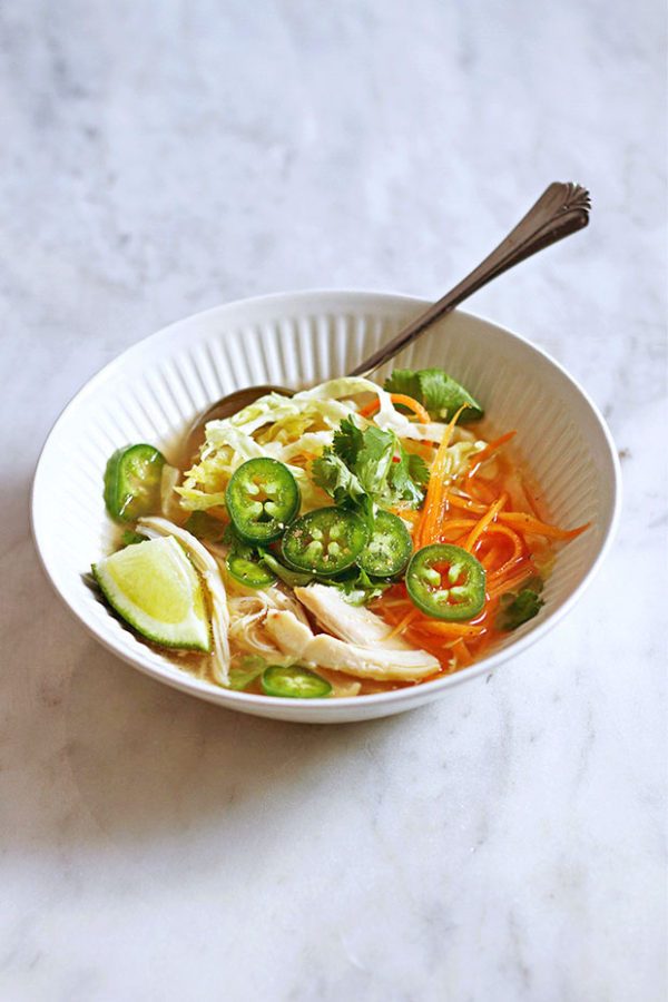 Instant Cabbage Chicken Soup - #recipe by #eatwell101 - https://www.eatwell101.com/instant-chicken-soup-recipe