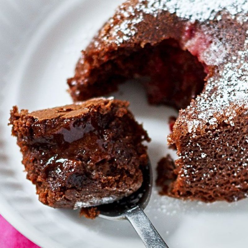 Mini Chocolate Cakes Recipe – Chocolate Fondant Recipe — Eatwell101