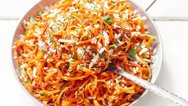 Garlic Roasted Sweet Potato Noodles - #recipe by #eatwell101 - https://www.eatwell101.com/baked-sweet-potato-noodles-recipe