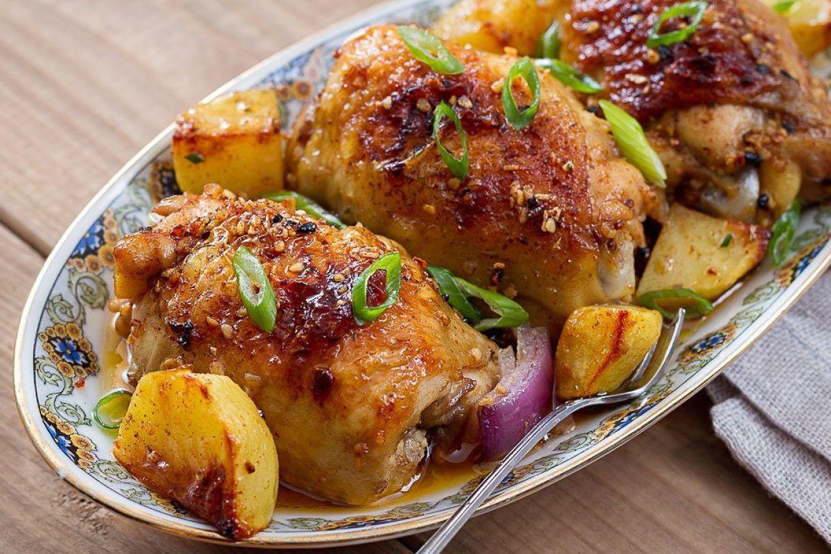 Baked Garlic Chicken and Potatoes