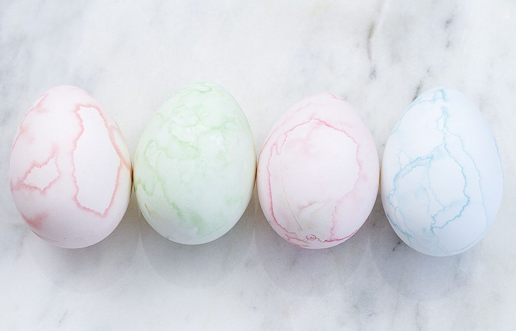 How to Dye Easter Eggs Naturally