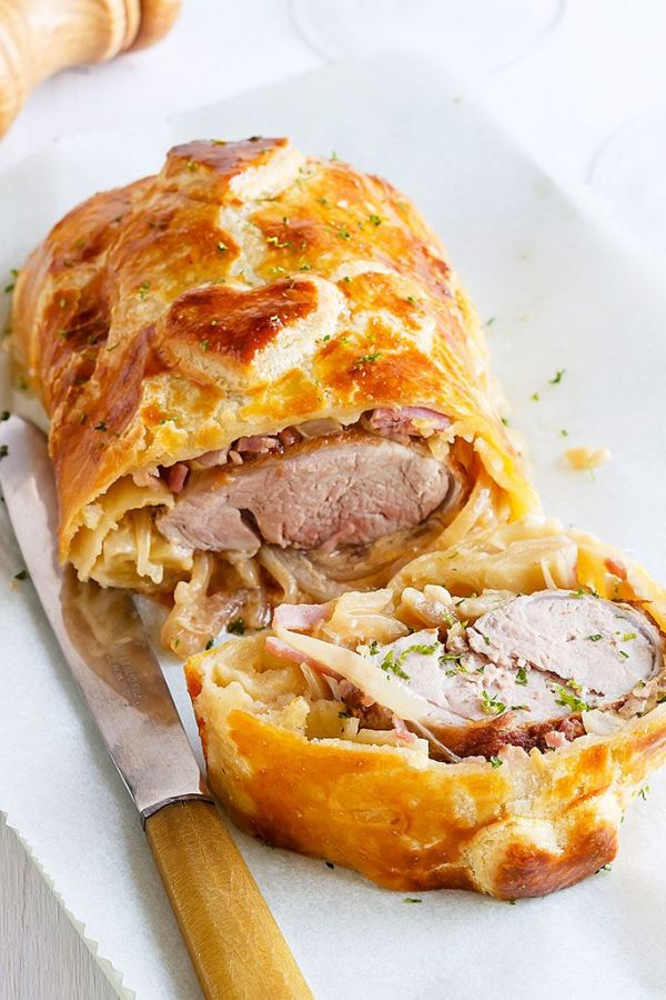 Puff Pastry Wrapped Pork Tenderloin - #recipe by #eatwell101 - https://www.eatwell101.com/pork-tenderloin
