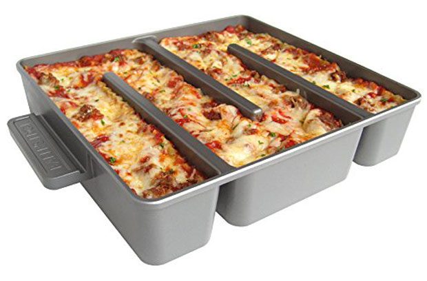 https://www.eatwell101.com/wp-content/uploads/2016/04/Bakers-Edge-Simple-Lasagna-Pan.jpg