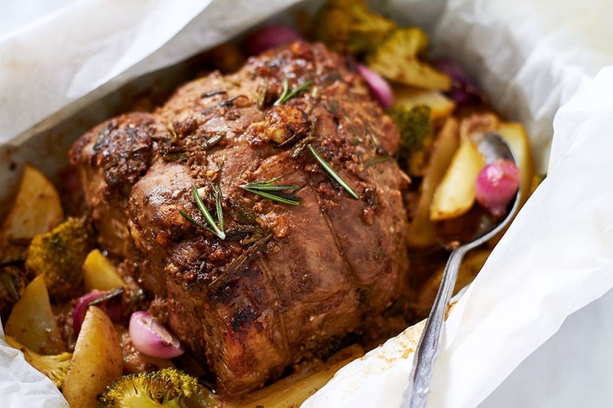 Baked Pork Loin and Veggies In parchment