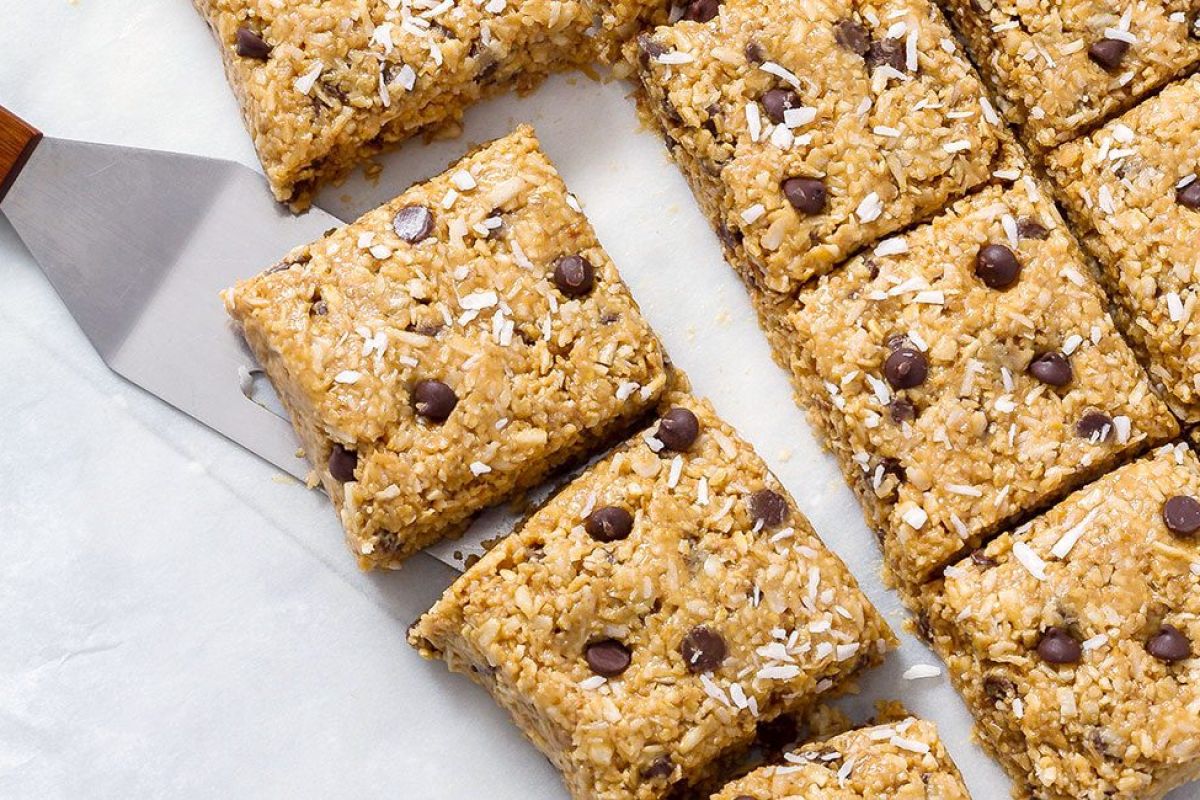 No Bake Energy Bars with Oat Peanut Butter Chocolate