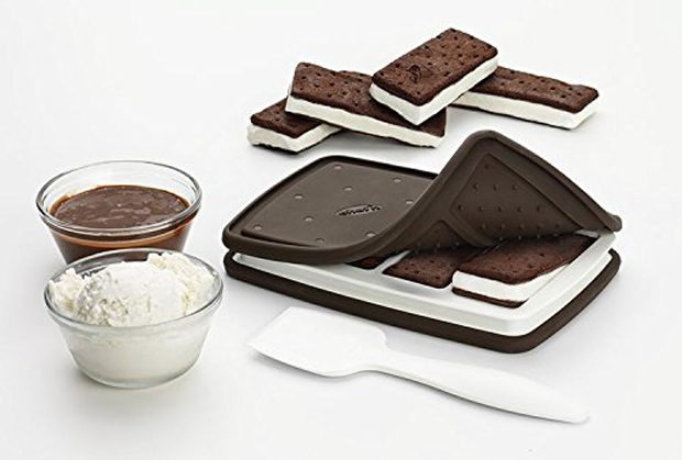 Sweet-Spot-Ice-Cream-Sandwich-Maker