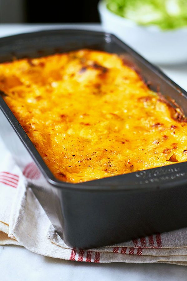 Easy Ham Cheese Spinach Bread Cake - #recipe by #eatwell101 - https://www.eatwell101.com/ham-cheese-spinach-cake-recipe