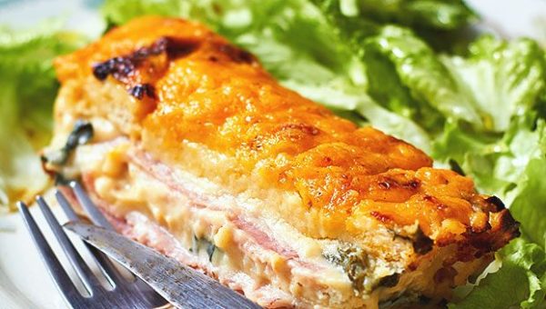 Easy Ham Cheese Spinach Bread Cake - #recipe by #eatwell101 - https://www.eatwell101.com/ham-cheese-spinach-cake-recipe