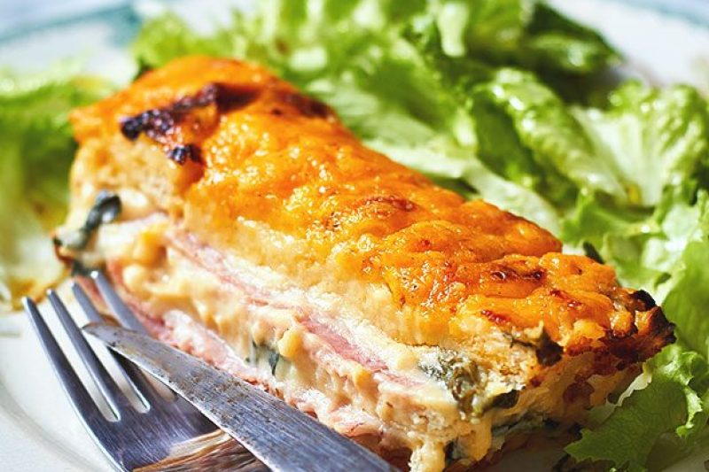 Easy Ham Cheese Spinach Bread Cake - #recipe by #eatwell101 - https://www.eatwell101.com/ham-cheese-spinach-cake-recipe