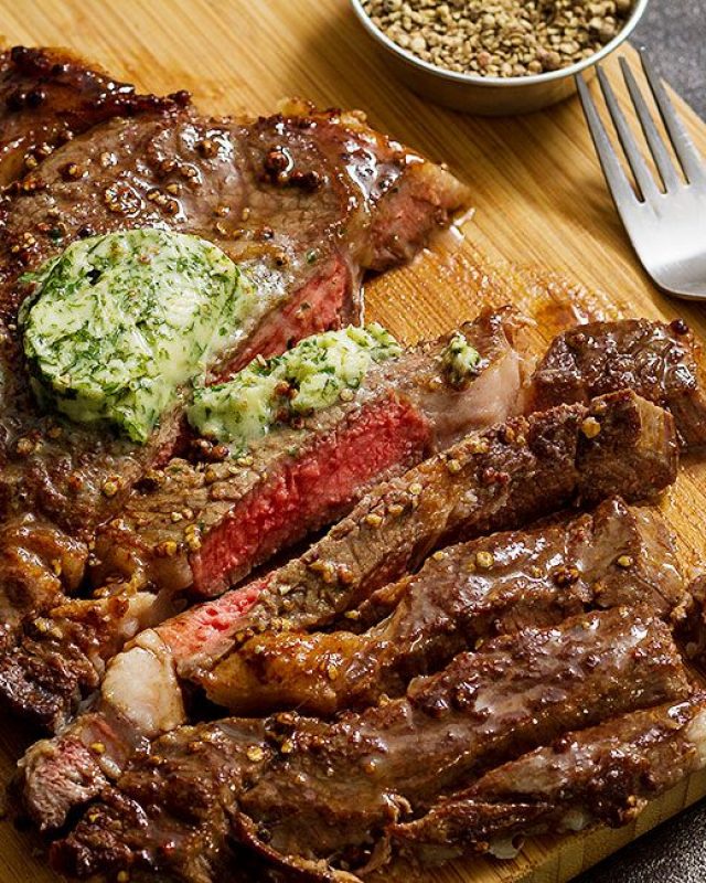 Grilled Ribeye Steaks with Melting Parsley Butter - #recipe by #eatwell101 - https://www.eatwell101.com/grilled-ribeye-steaks-recipe