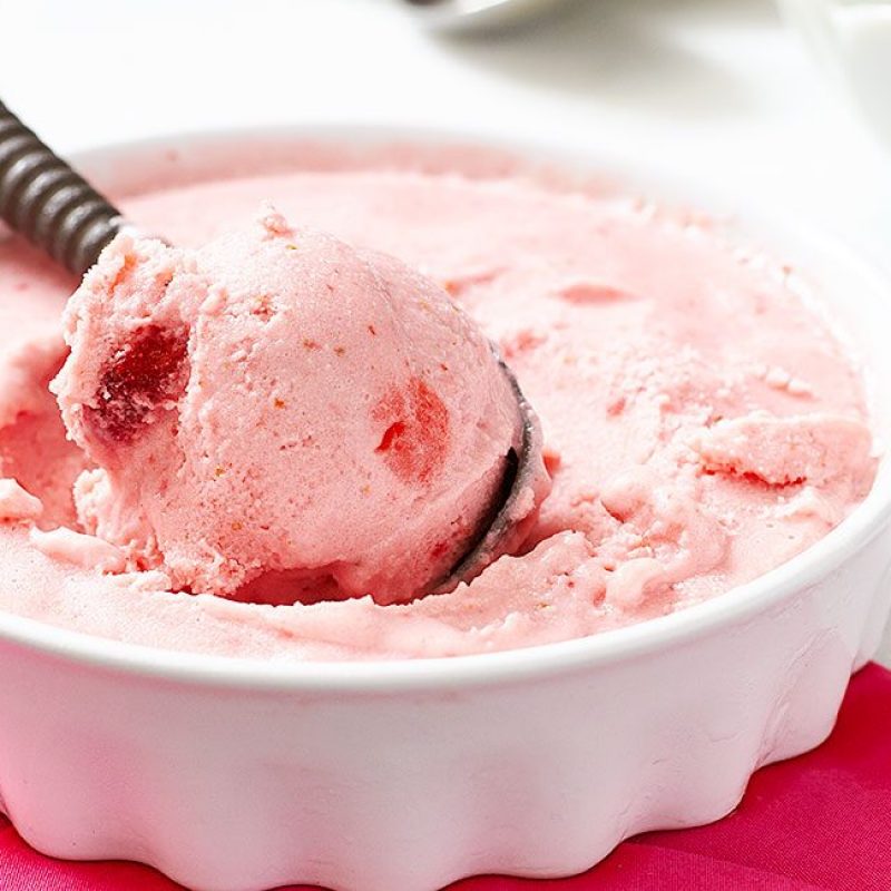 Banana Strawberry Frozen Yogurt Recipe — Eatwell101