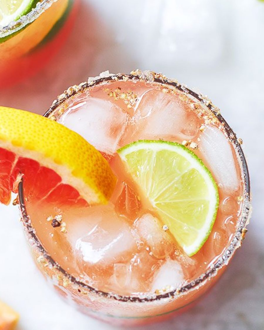 Grapefruit Paloma Cocktail - #recipe by #eatwell101 - https://www.eatwell101.com/grapefruit-paloma-cocktail-recipe