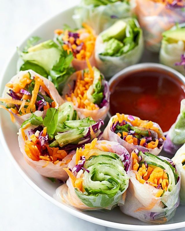 Veggie Spring Rolls - #recipe by #eatwell101 - https://www.eatwell101.com/veggie-spring-rolls-recipe