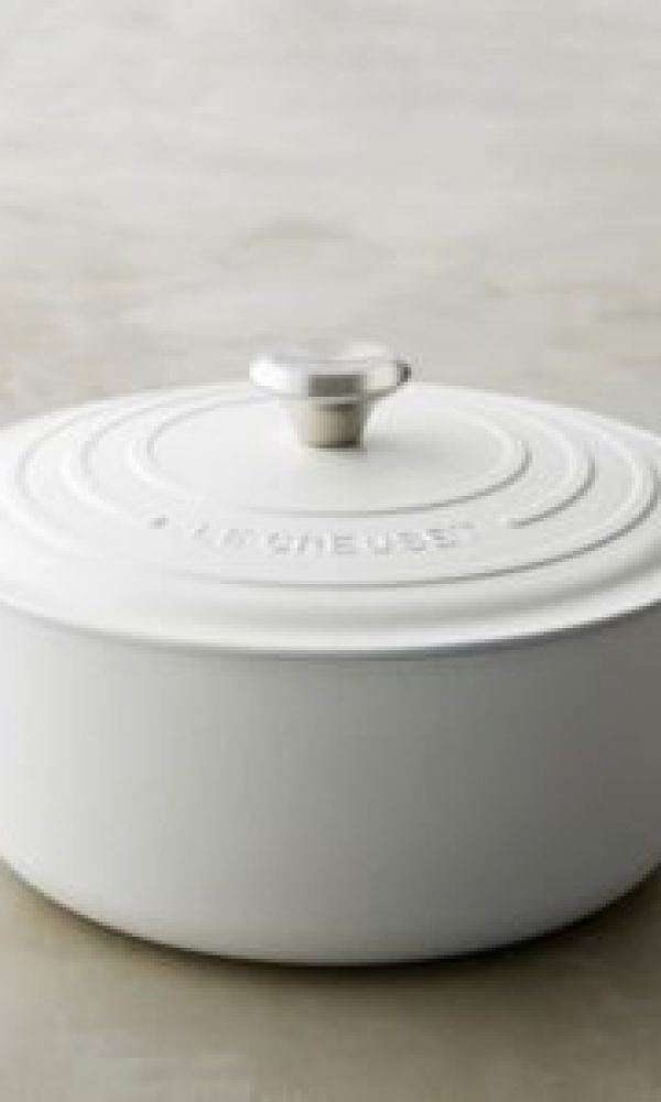 HOLIDAY GIFT GUIDE: Le Creuset 5.5-Quart Round Dutch Oven
