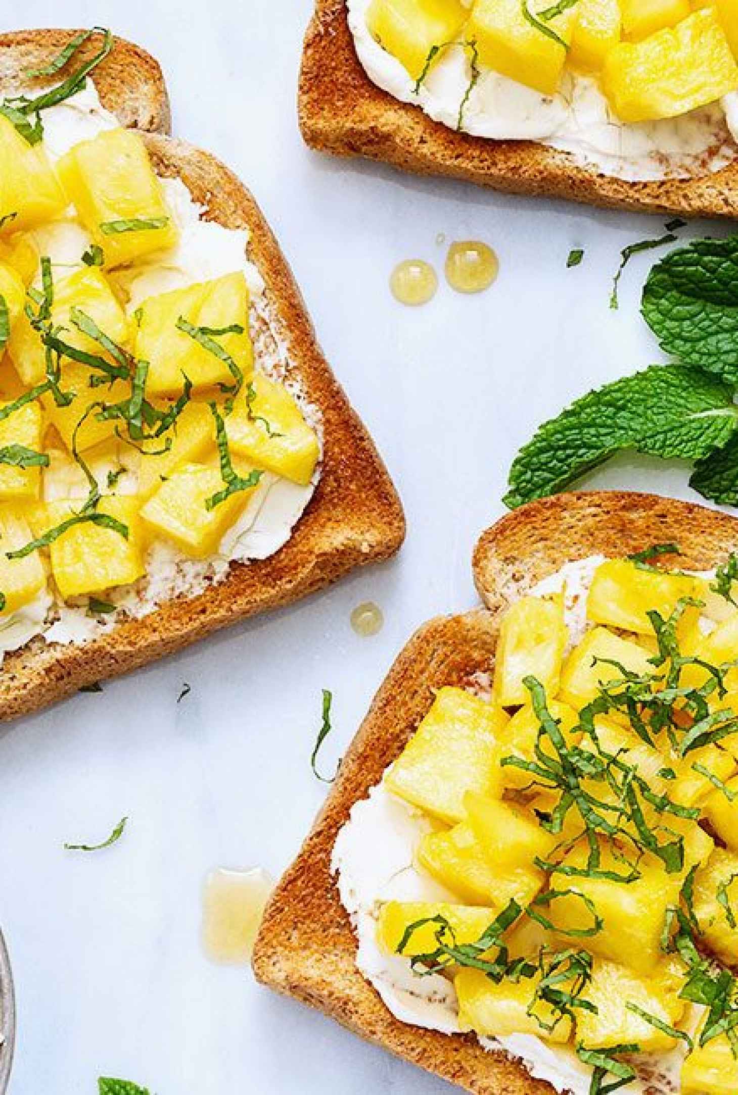 Pineapple Toasts with Maple, Cheese and Mint - #recipe by #eatwell101 - https://www.eatwell101.com/pineapple-toasts-recipe