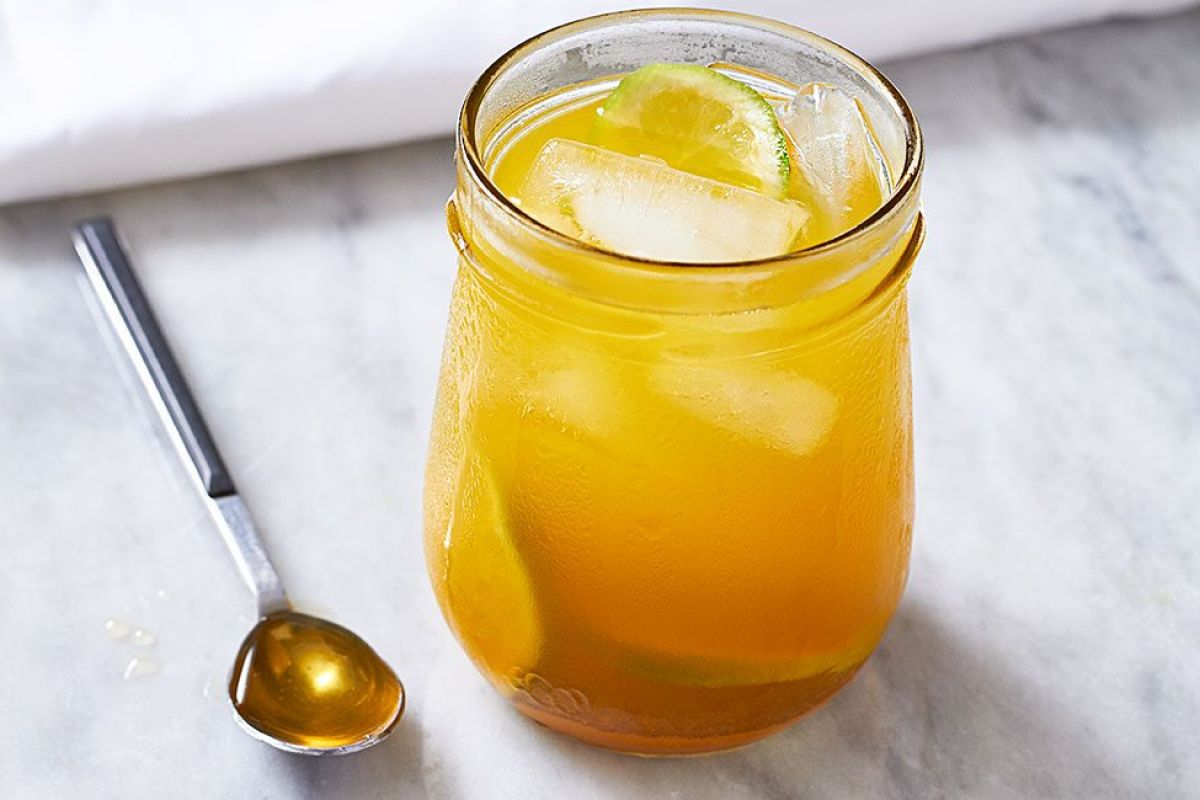 Iced Turmeric Green Tea