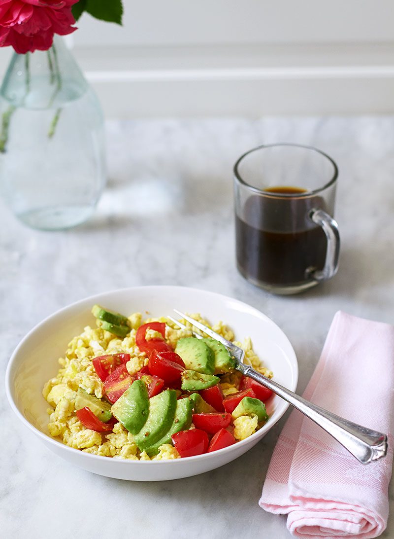 scrambled eggs breakfast