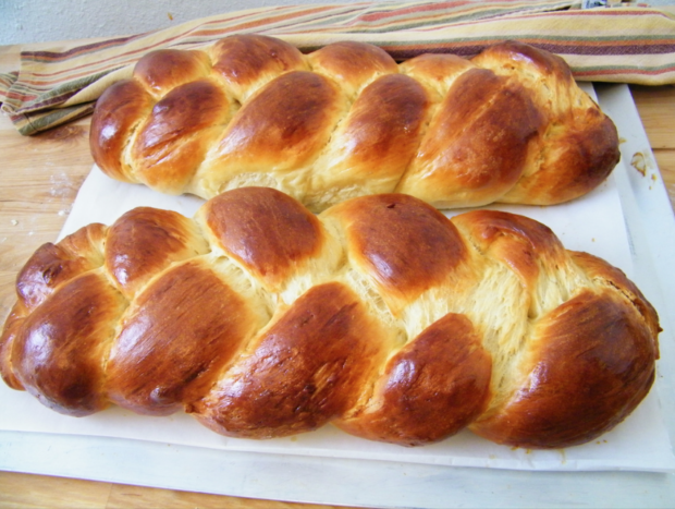 challah bread