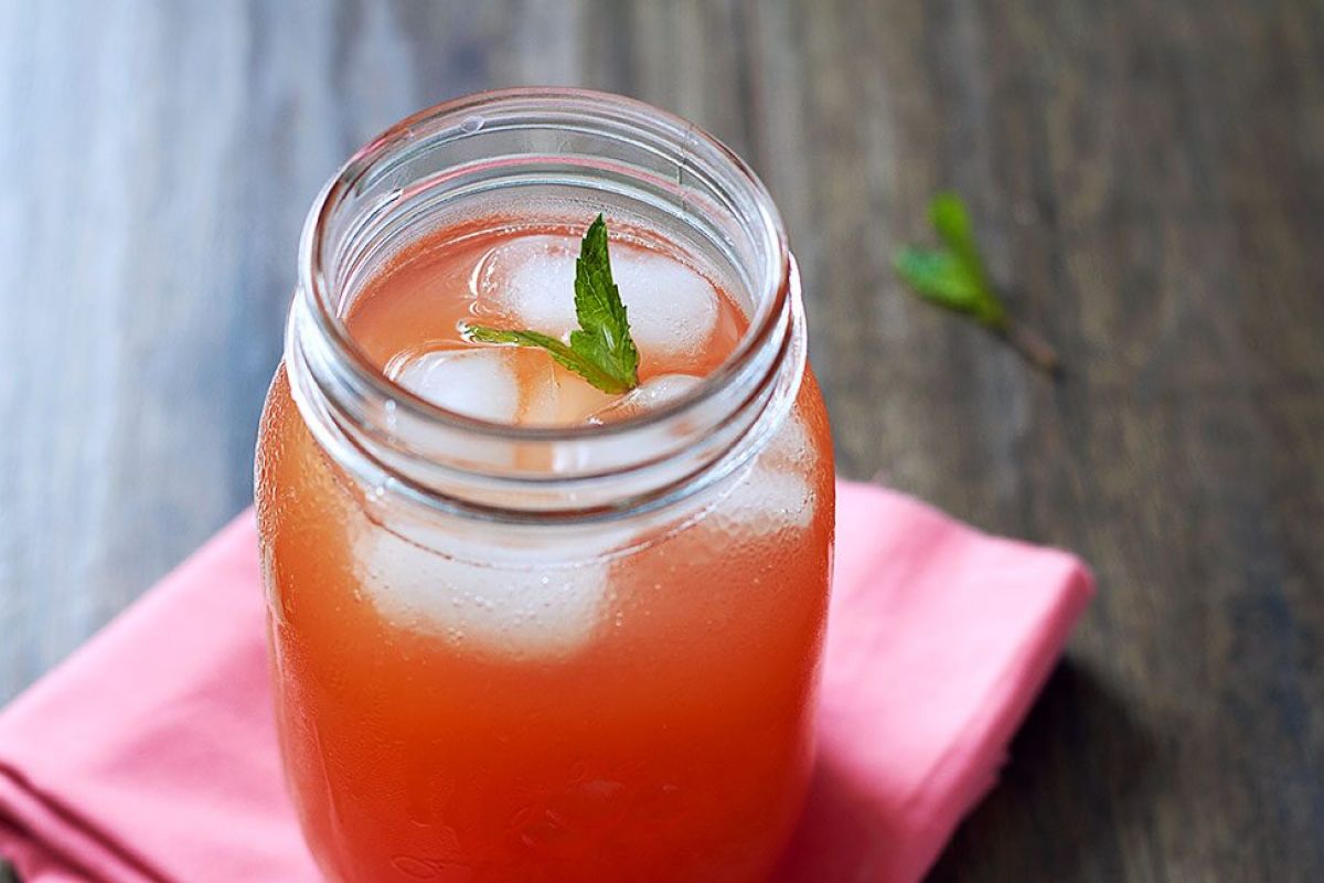 Refreshing Strawberry Cucumber Agua Fresca