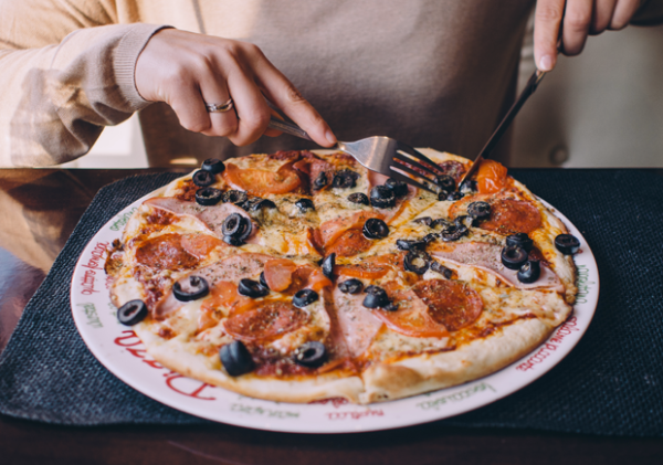5 Secrets to Make Pizza Crust Like a Pro