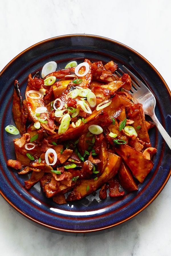 Garlic Bacon Baked Potato Fries - #recipe by #eatwell101 - https://www.eatwell101.com/baked-potato-fries-recipe
