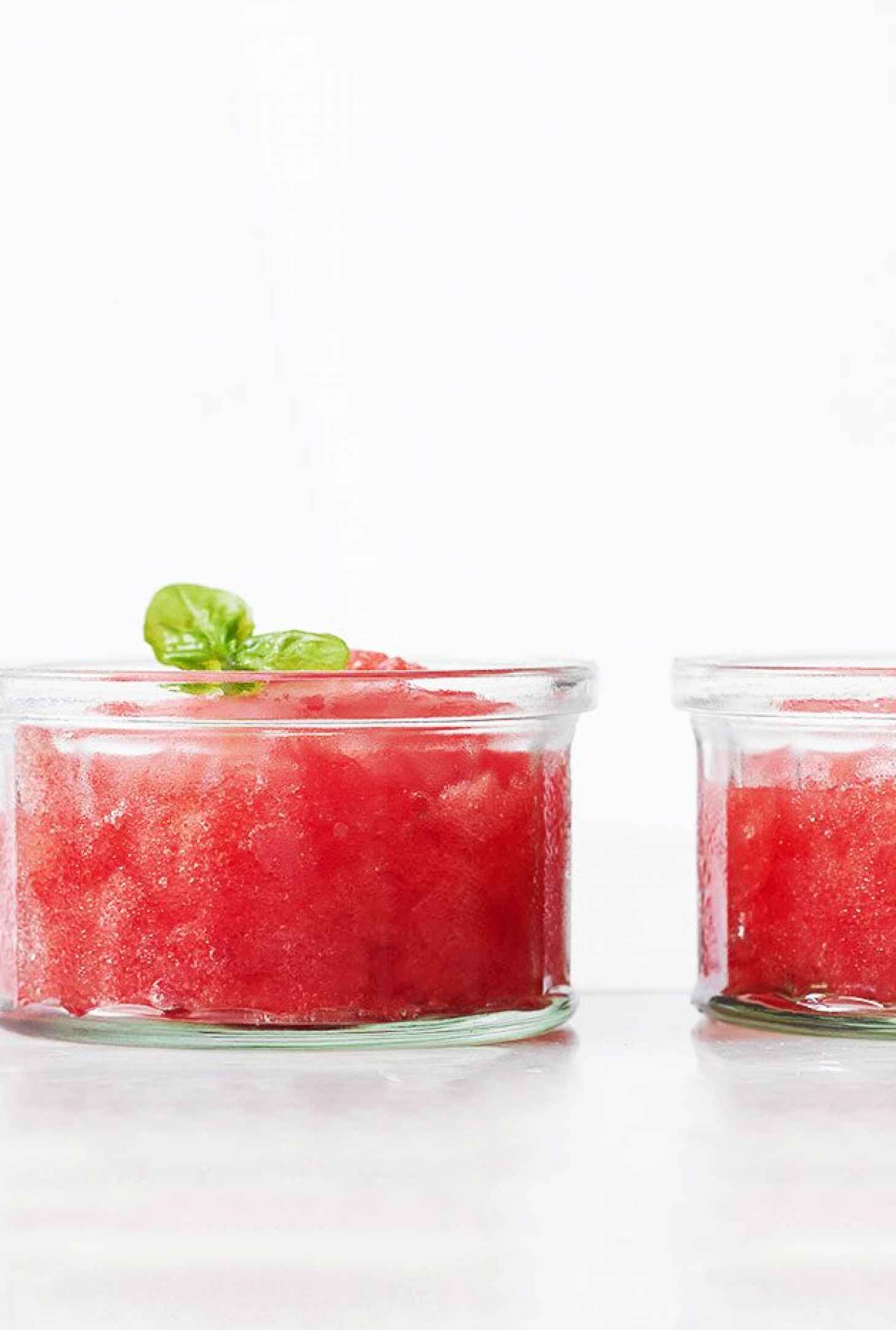 16 Healthy Summer Dessert Ideas 9 Tomato Granita - #recipe by #eatwell101 - https://www.eatwell101.com/tomato-granita-recipe