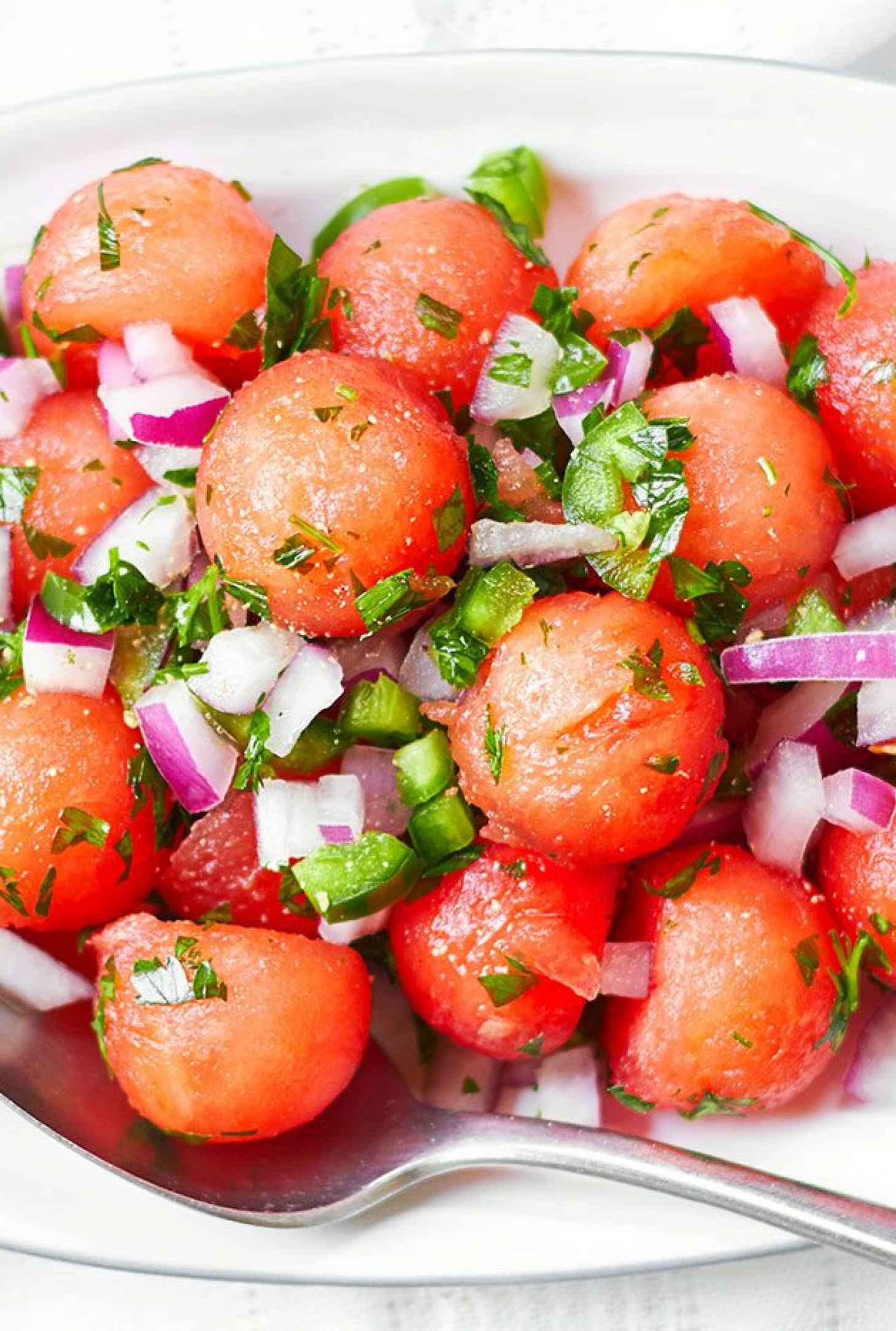 Jalapeño Watermelon Salad - #recipe by #eatwell101 - https://www.eatwell101.com/hot-watermelon-salad