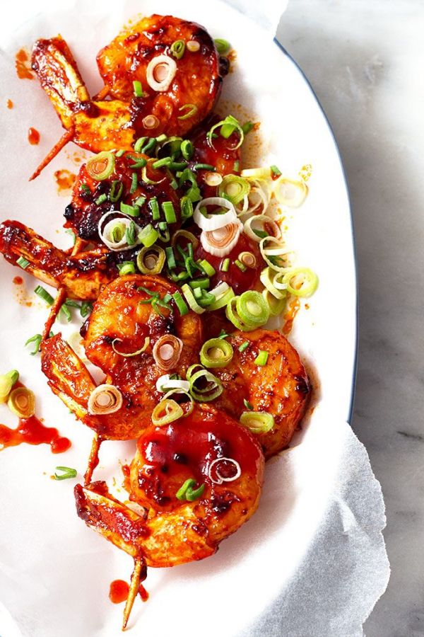 Sticky Honey Garlic Shrimp - #recipe by #eatwell101 - https://www.eatwell101.com/honey-garlic-shrimp-skillet-recipe