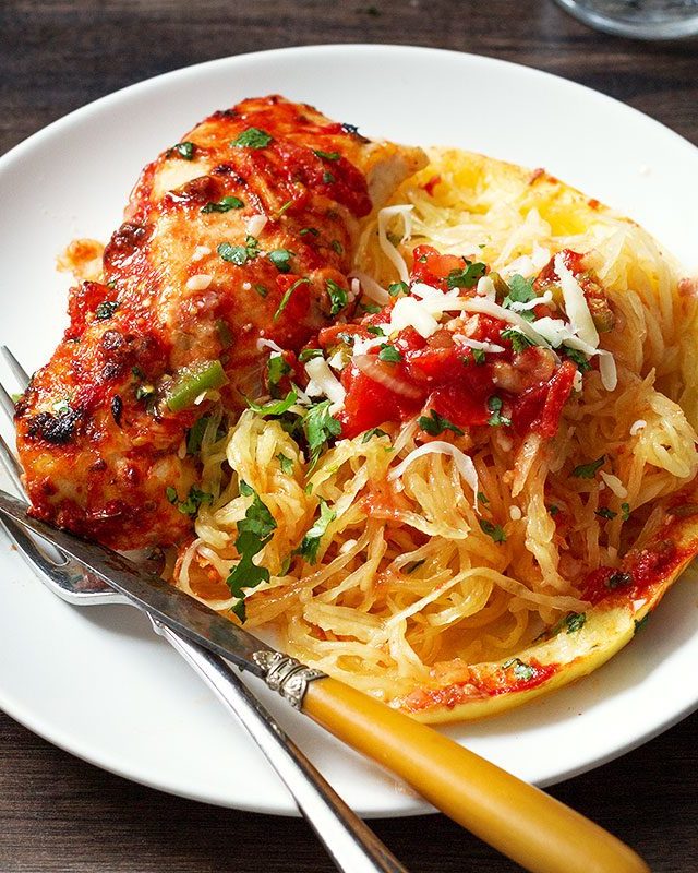 Sheet-Pan Salsa Chicken with Spaghetti Squash - #recipe by #eatwell101 - https://www.eatwell101.com/baked-chicken-breasts-recipe-spaghetti-squash