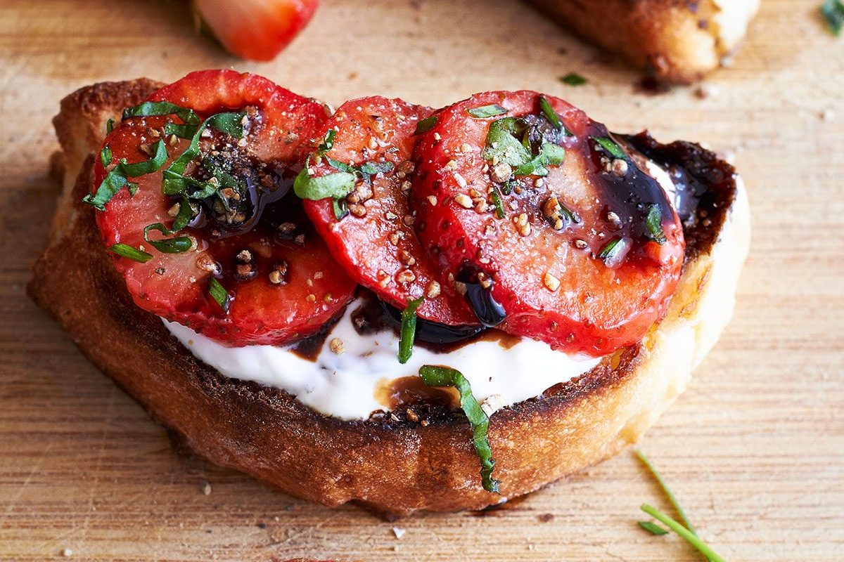 Strawberry Balsamic Crostini