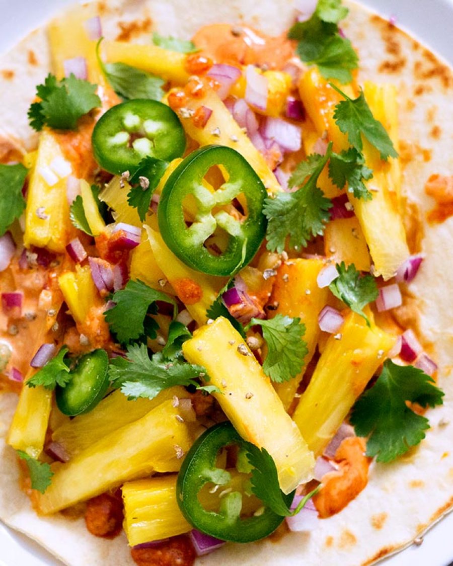 Spicy Pineapple Tacos - #recipe by #eatwell101 - https://www.eatwell101.com/spicy-pineapples-tacos-recipe