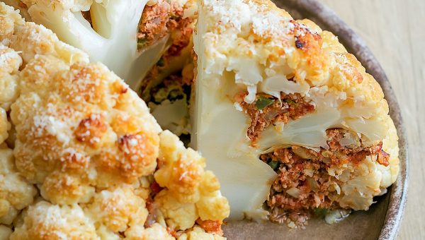 Stuffed Whole Cauliflower with Ground Beef and Cheese - #recipe by #eatwell101 - https://www.eatwell101.com/baked-cheese-beef-stuffed-cauliflower