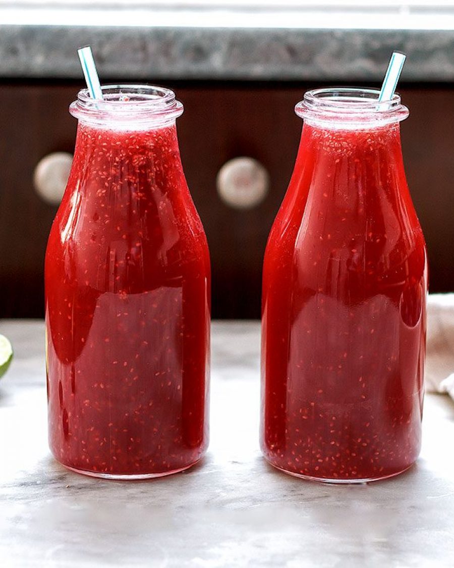 Berries Lime Chia Fresca - #recipe by #eatwell101 - https://www.eatwell101.com/berries-lime-chia-fresca-recipe
